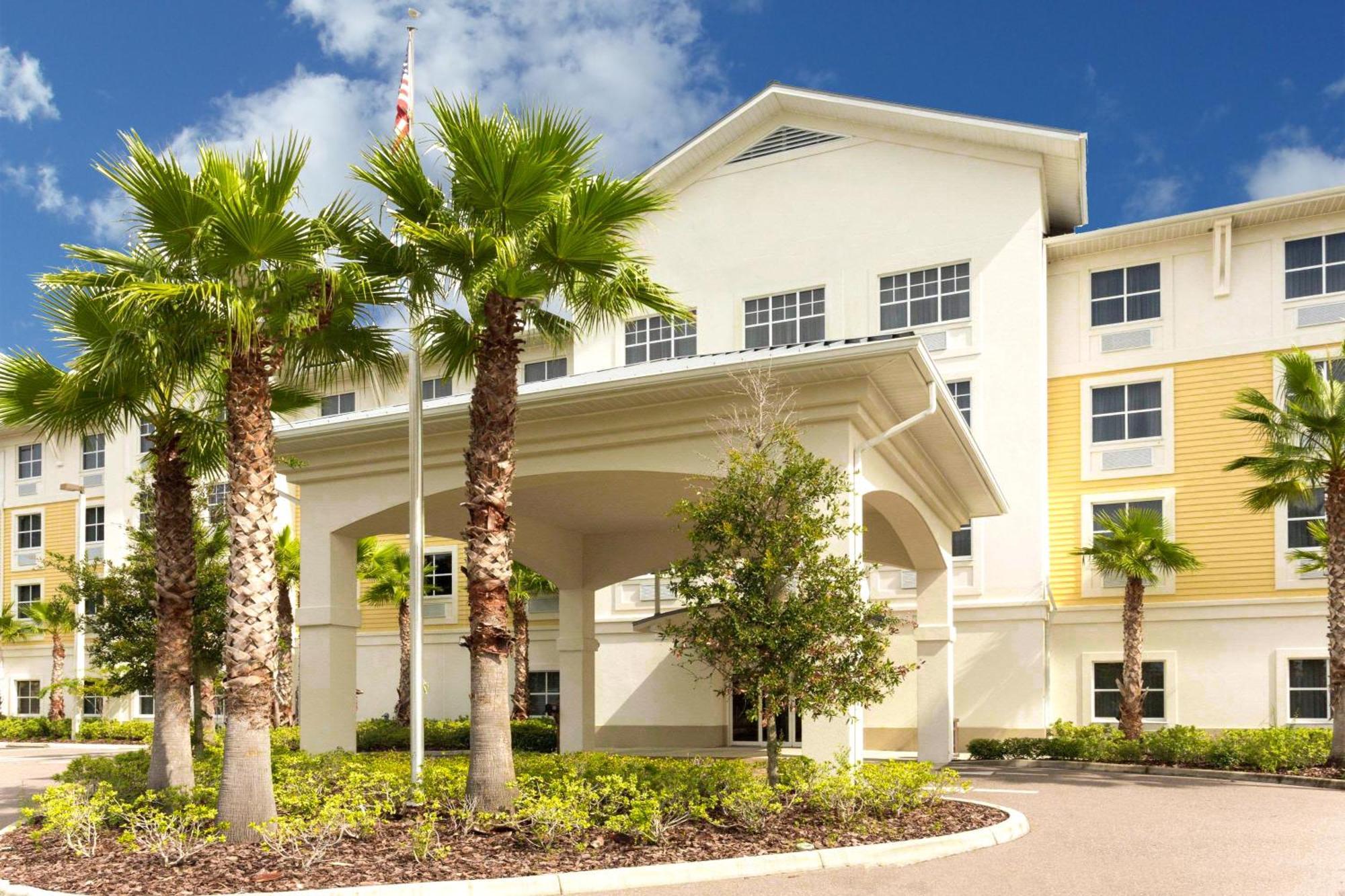 & Suites-i-95 2*