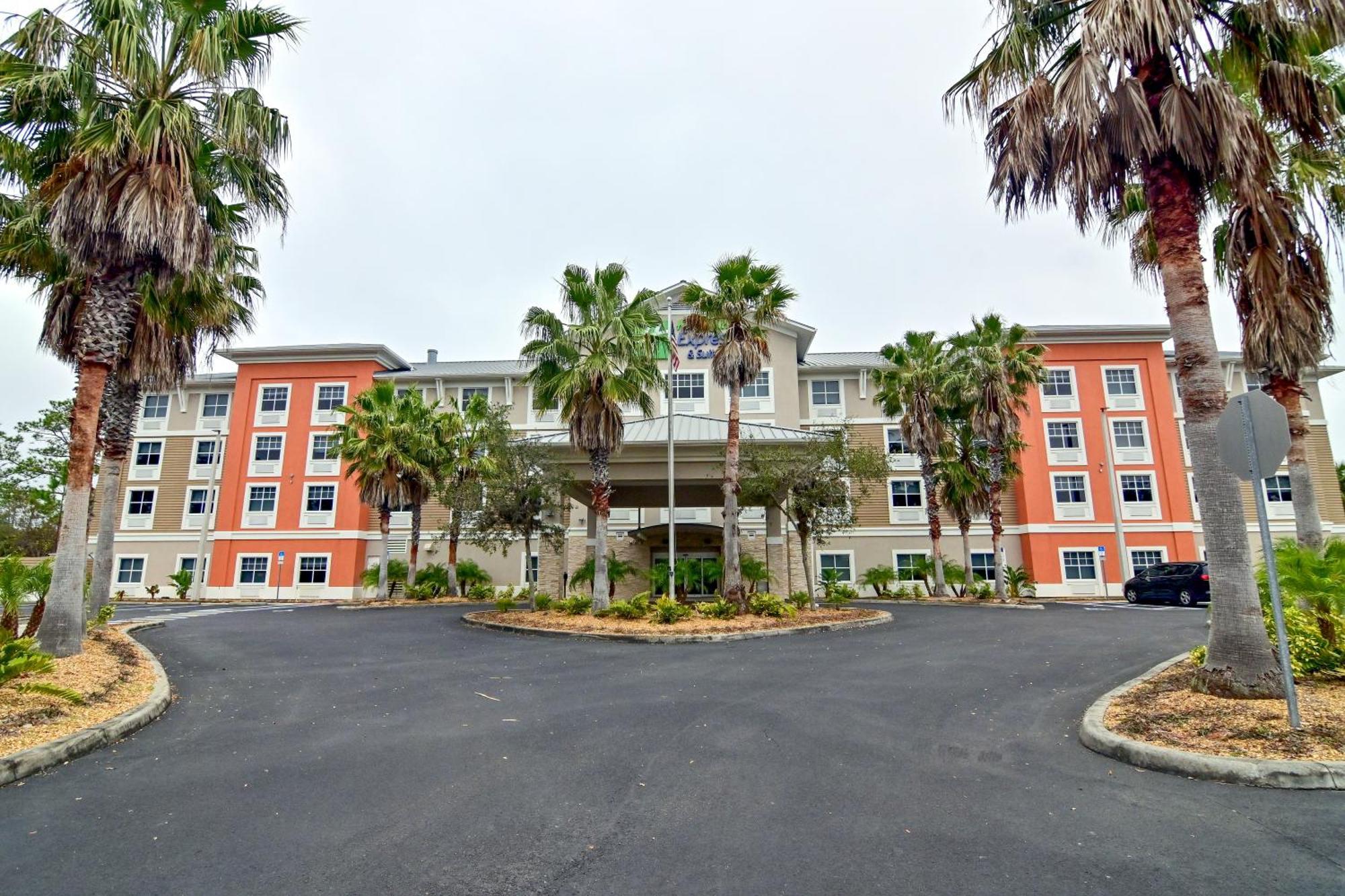 & Suites-i-95 Hotel
