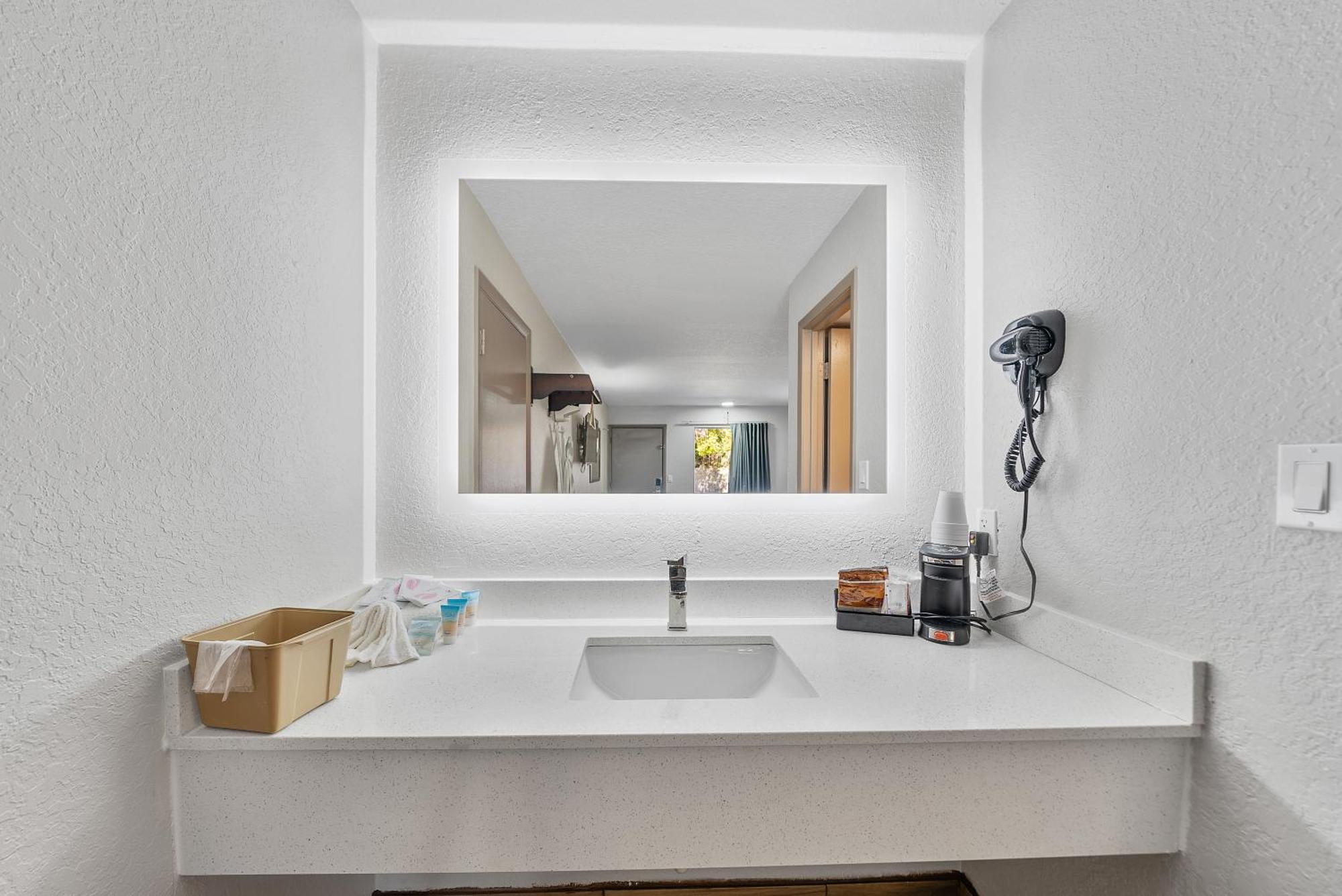 Executive - Panama Motel