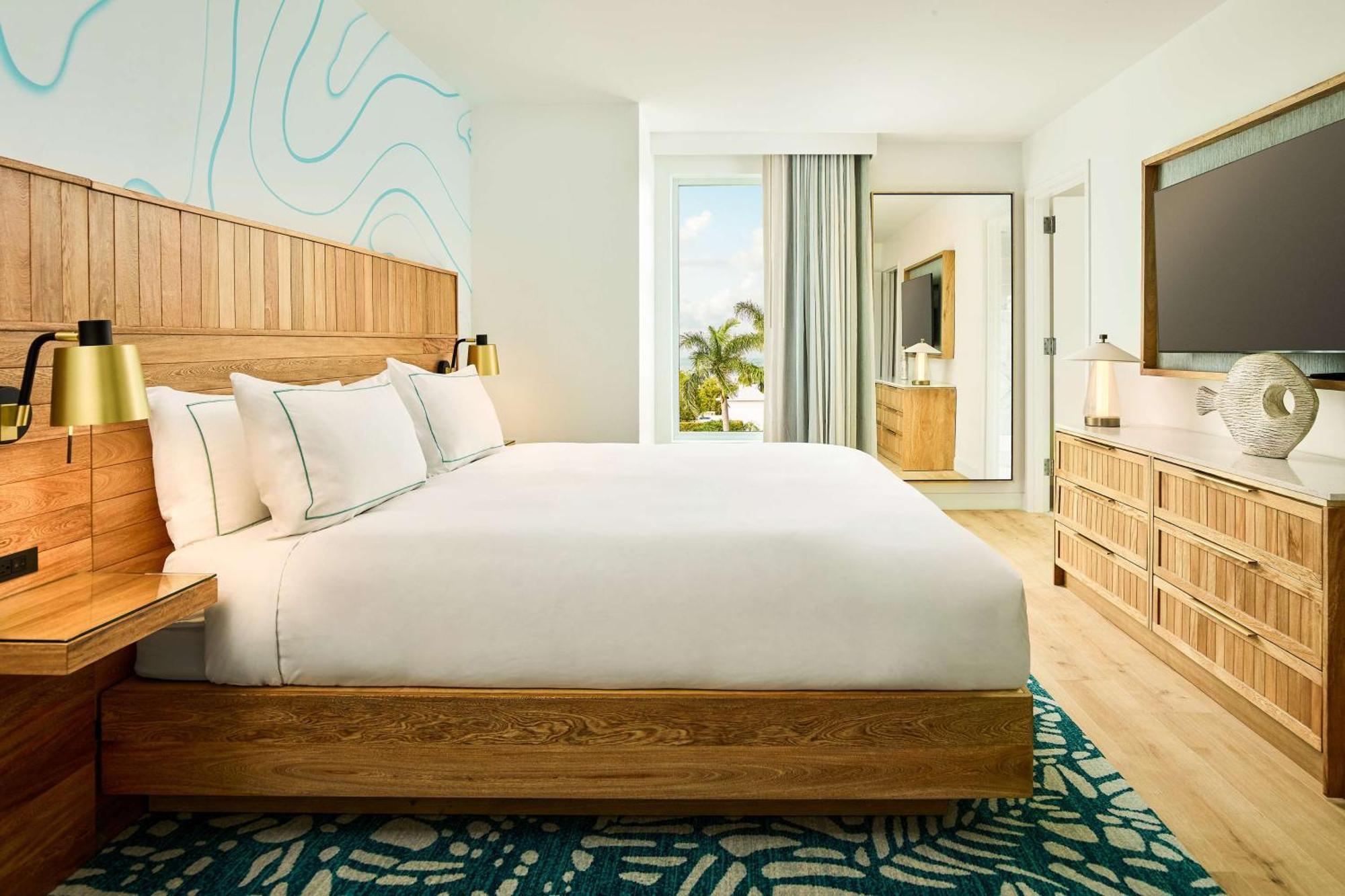 Faro Blanco & Yacht Club Marathon, Curio By Hilton Resort 4*