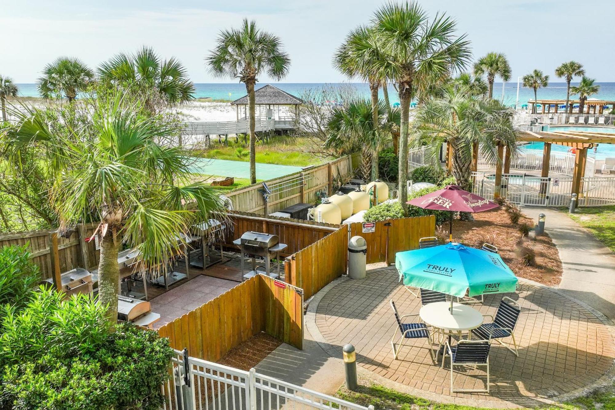 Pelican Destin
