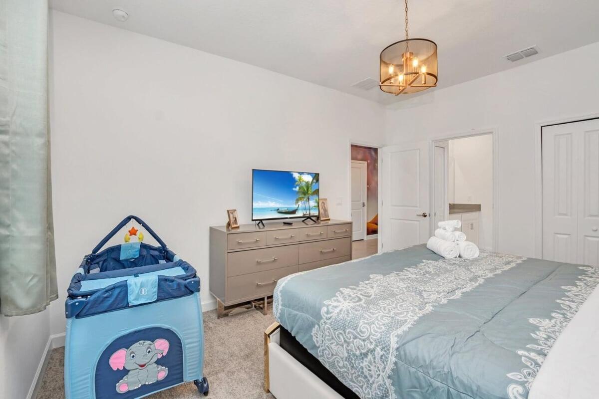 Brand New Storey 8br With View Holiday home Kissimmee