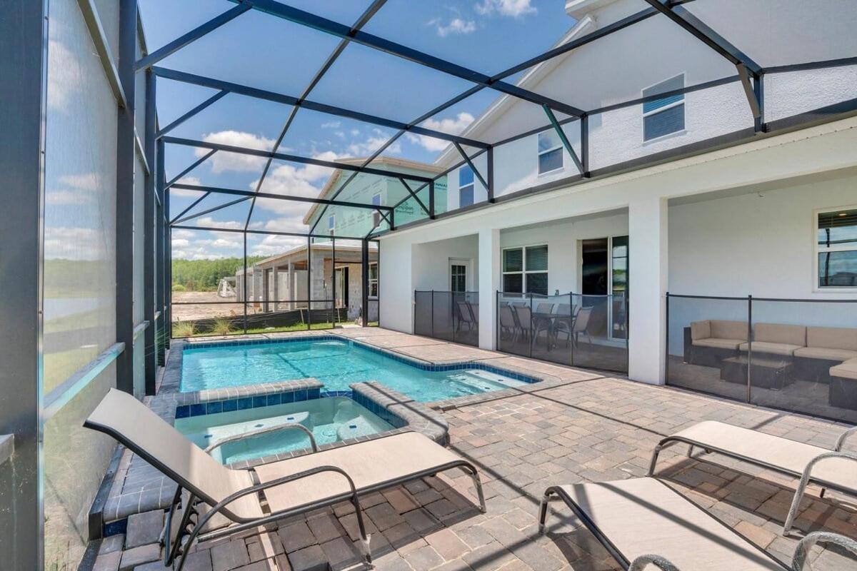 Brand New Storey 8br With View * Kissimmee