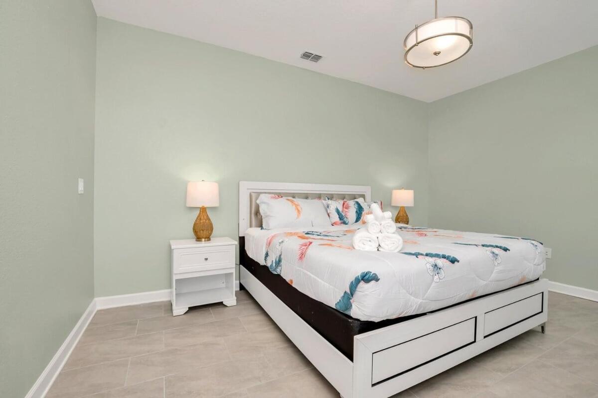 Brand New Storey 8br With View Kissimmee