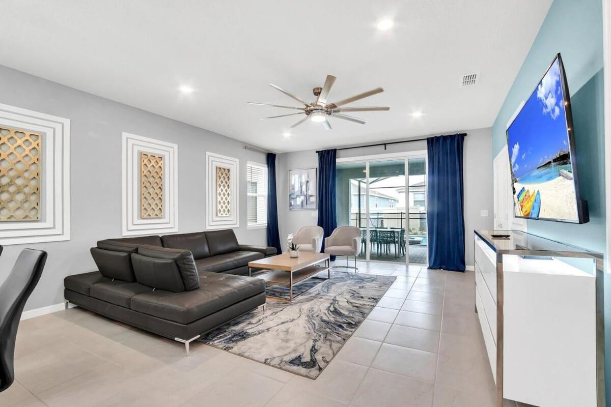 Brand New 7 Bedroom With Pool Themed Close * Davenport