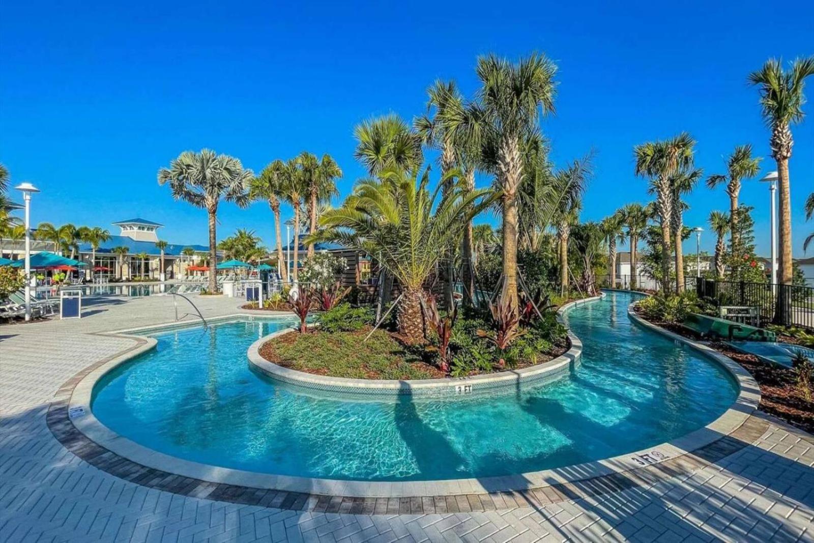 Brand New 10beds At Windsor Island With Pool Holiday home Davenport