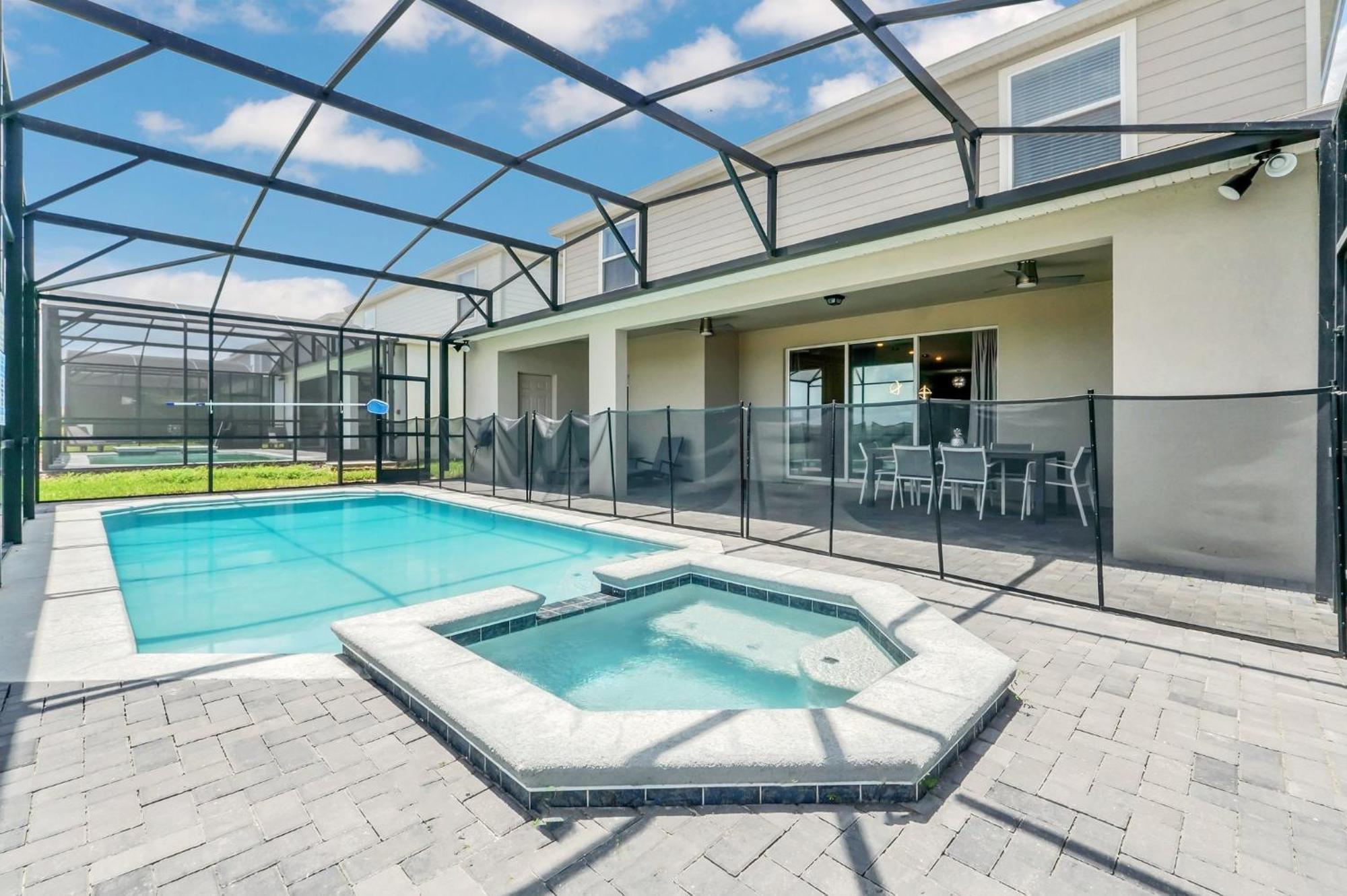 Brand New 10beds At Windsor Island With Pool Davenport