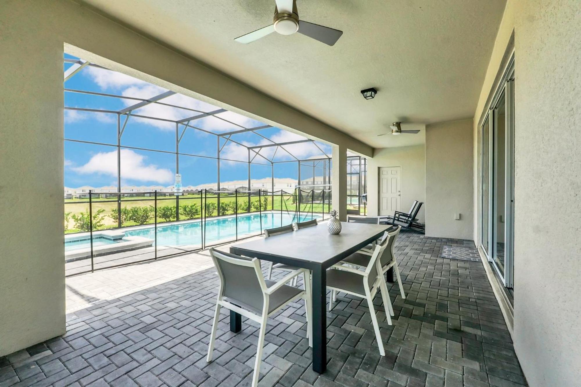 Holiday home Brand New 10beds At Windsor Island With Pool Davenport