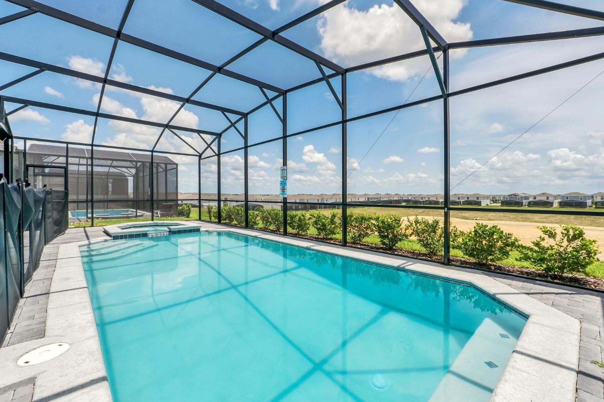 Brand New 10beds At Windsor Island With Pool *