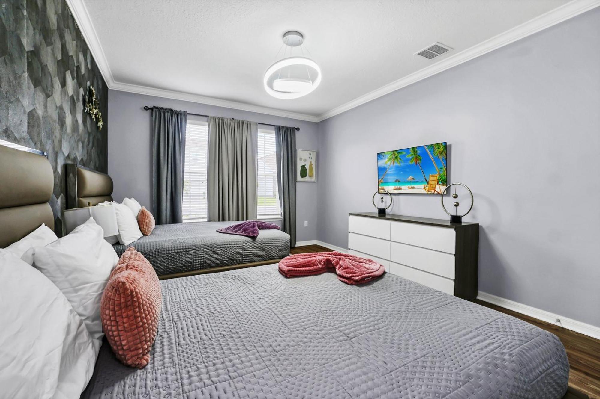 Brand New 10beds At Windsor Island With Pool *