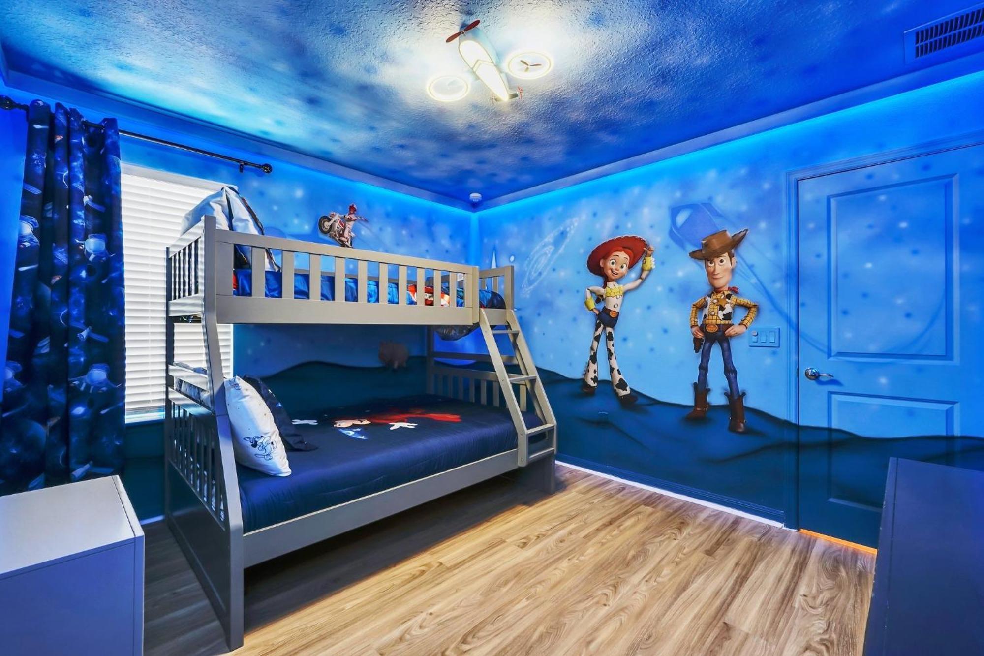 Holiday home Brand New 10beds At Windsor Island With Pool Davenport