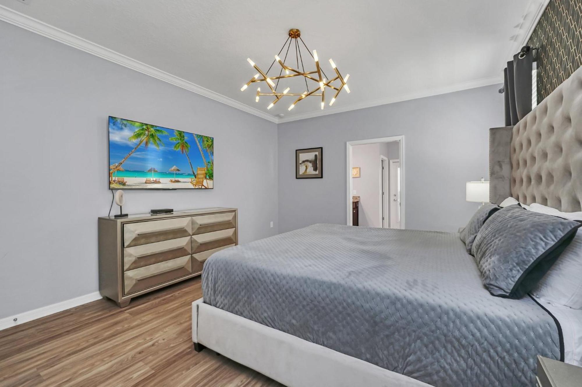 Brand New 10beds At Windsor Island With Pool Holiday home