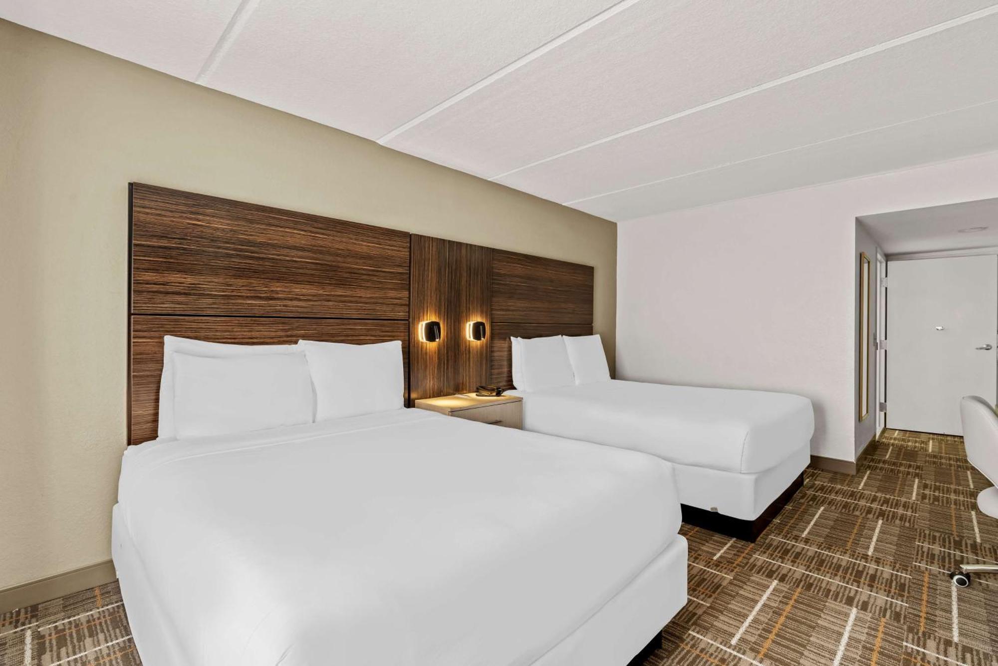 Hotel Sonesta Essential 3*