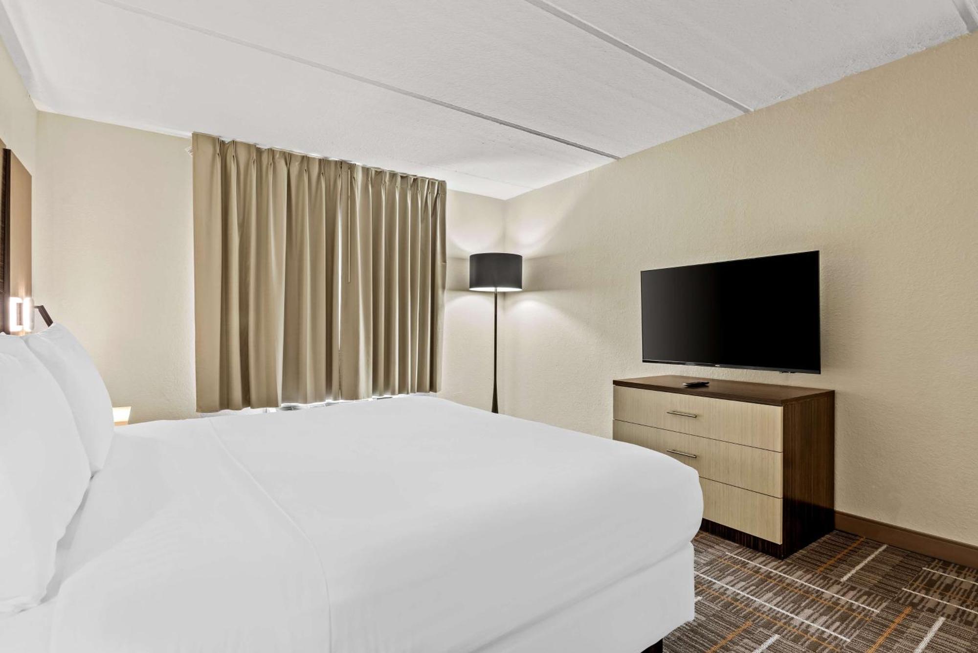 Sonesta Essential 3*