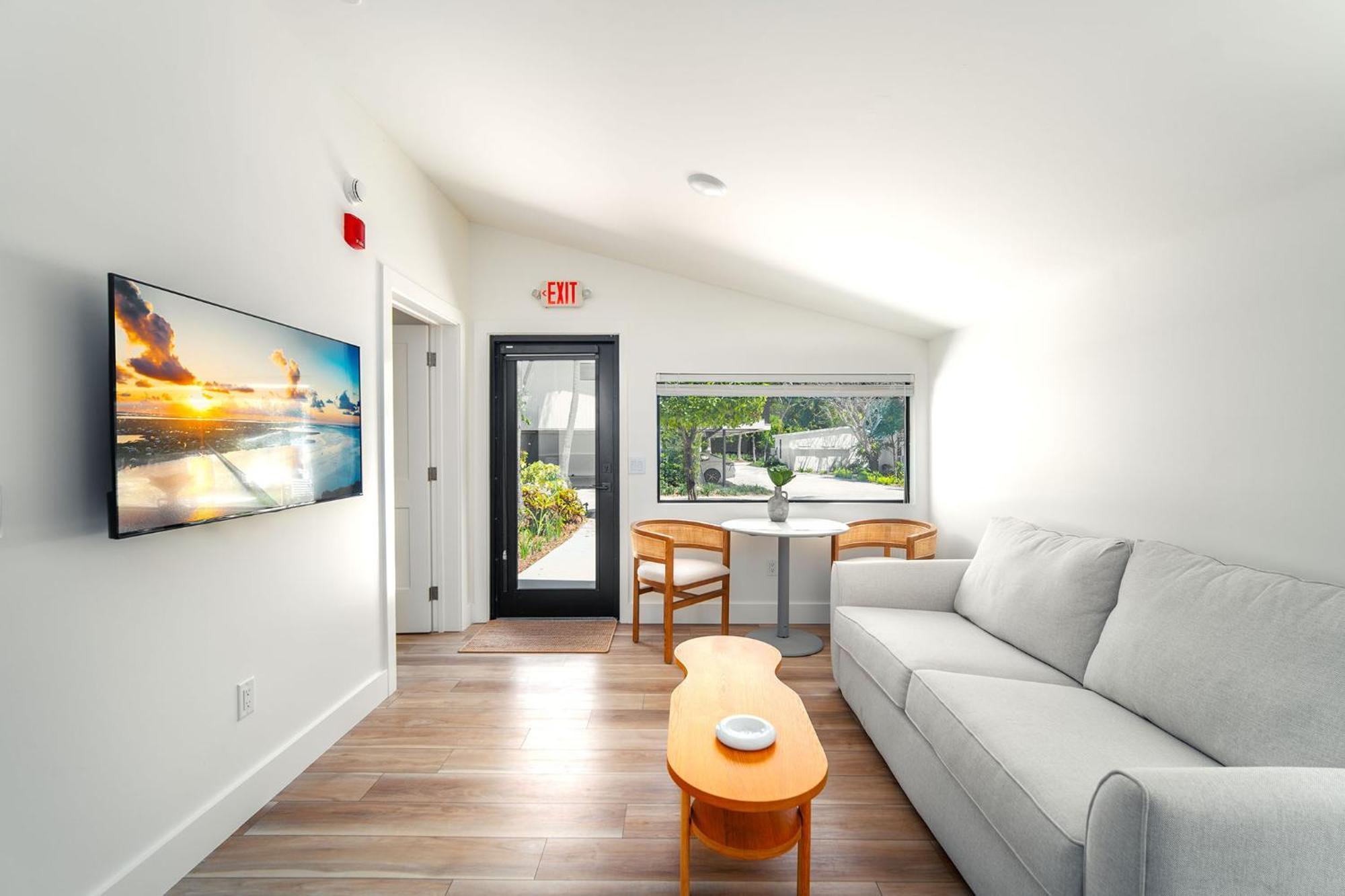 Pines & Palms Resort Islamorada