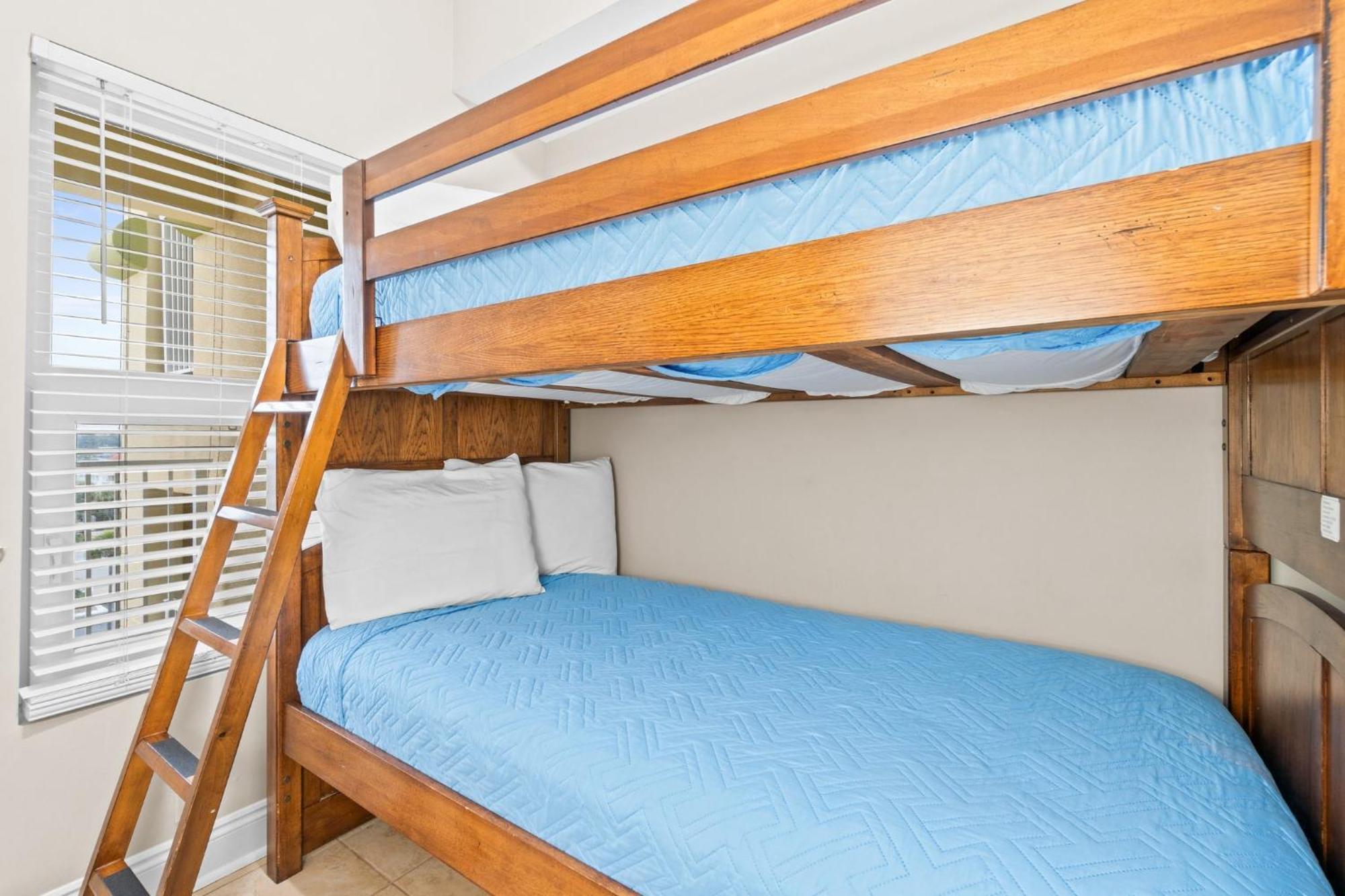 Sea Dunes 502 Oasis Beachfront With Pool Hot Tub Free Service 0488