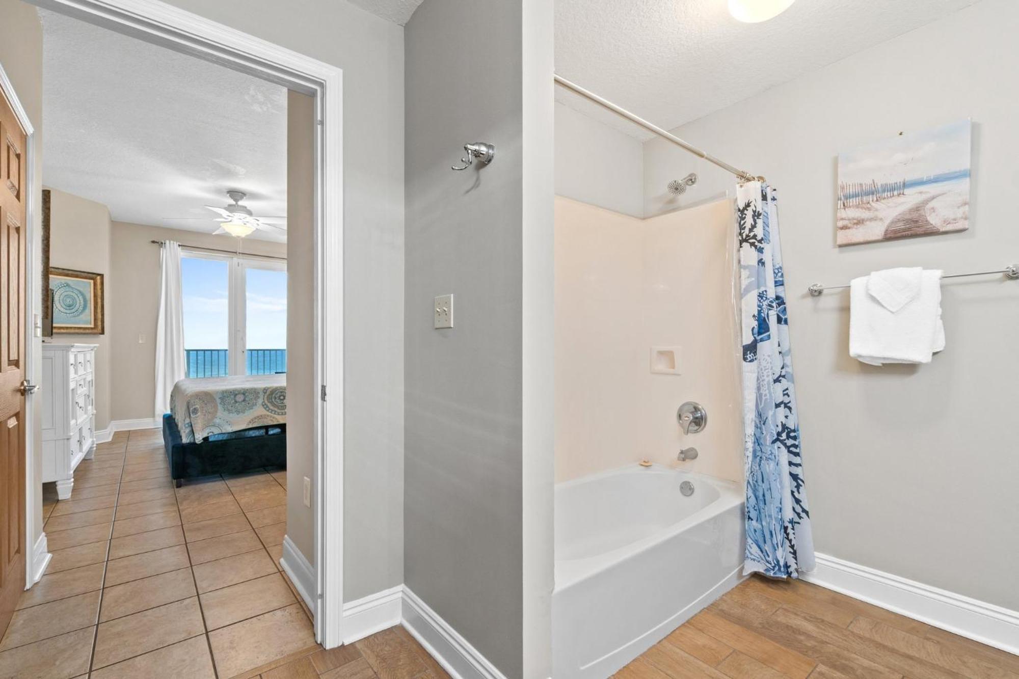 Holiday home Sea Dunes 502 Oasis Beachfront With Pool Hot Tub Free Service 0488 *