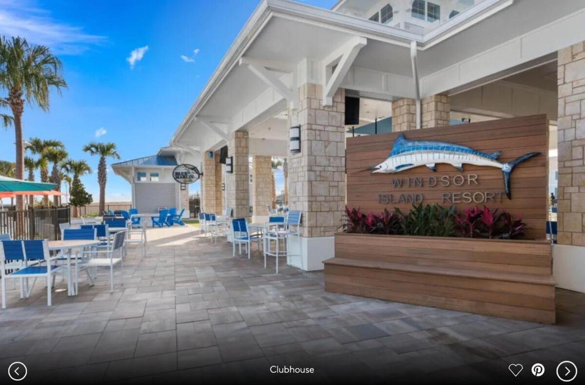 Dazzling Windsor Island 7br Themed Gameroom Holiday home