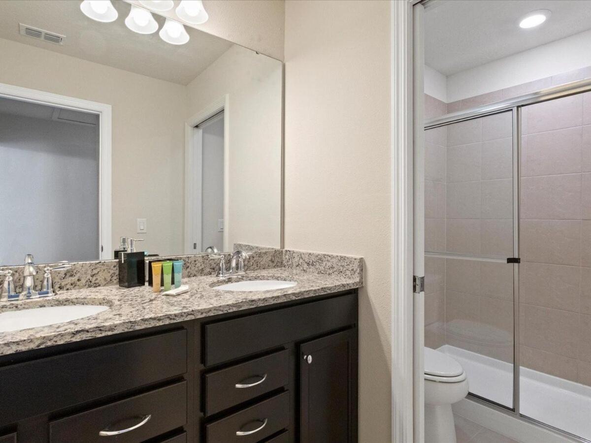 Dazzling Windsor Island 7br Themed Gameroom Holiday home Davenport