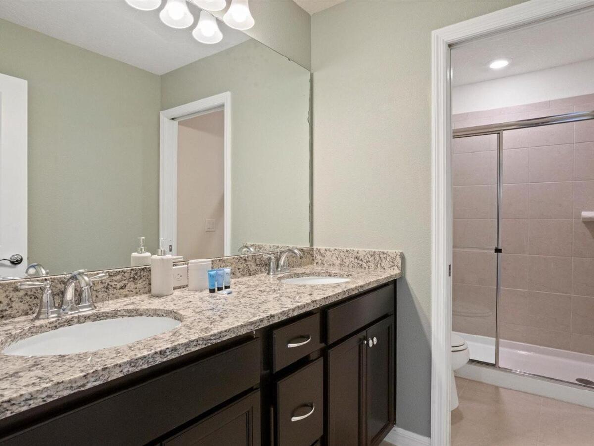 Dazzling Windsor Island 7br Themed Gameroom Davenport