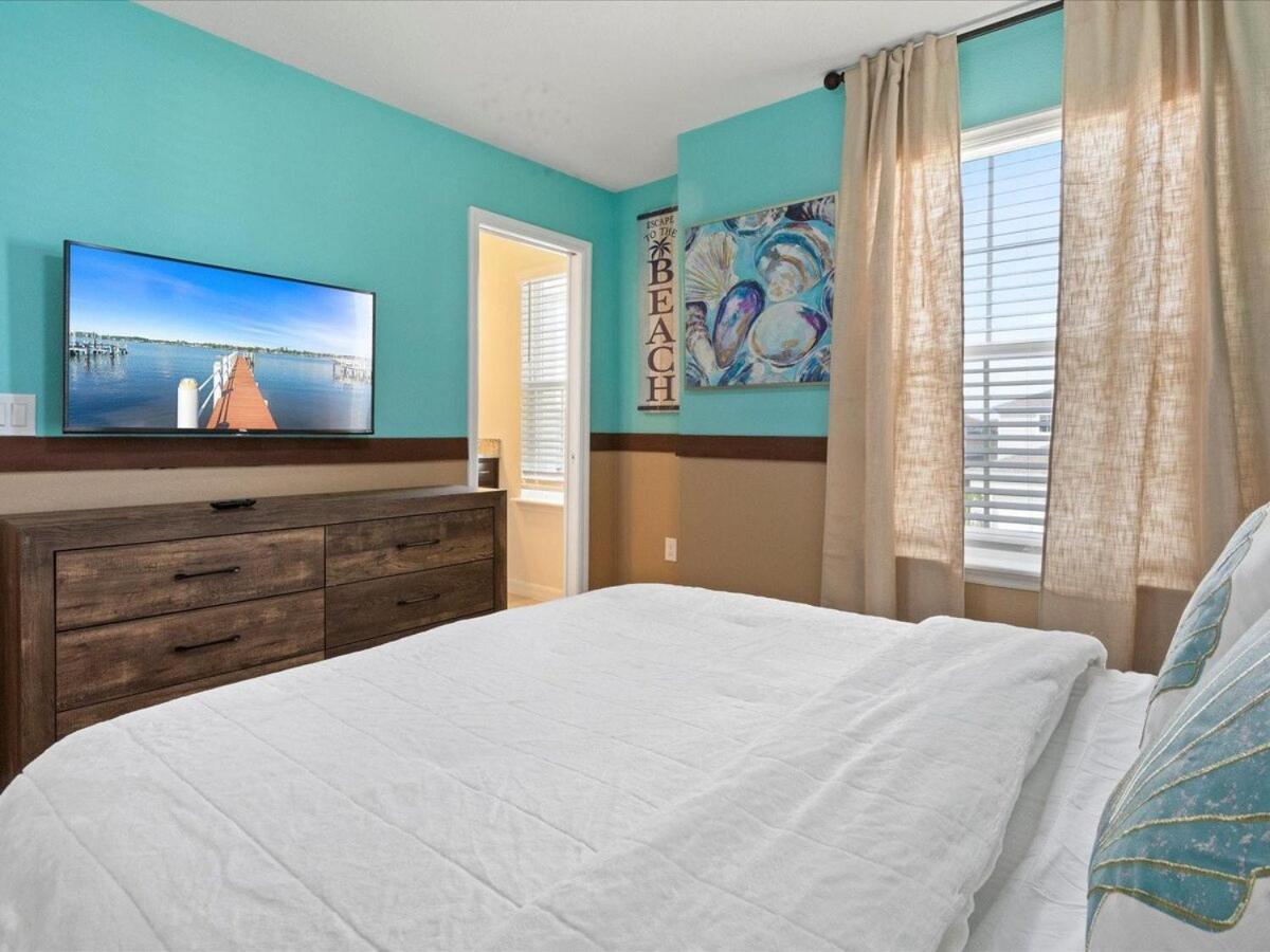 Holiday home Dazzling Windsor Island 7br Themed Gameroom