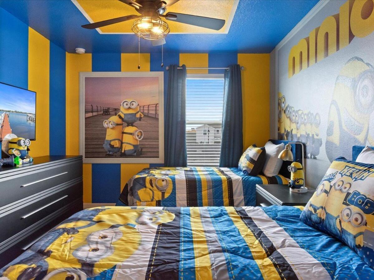 Dazzling Windsor Island 7br Themed Gameroom Holiday home