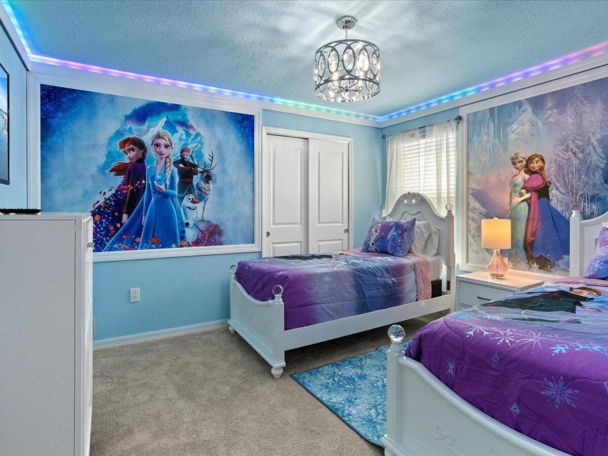 Holiday home Dazzling Windsor Island 7br Themed Gameroom