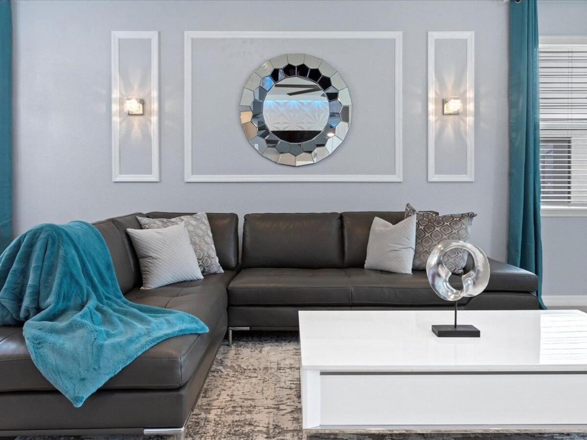 Dazzling Windsor Island 7br Themed Gameroom Davenport