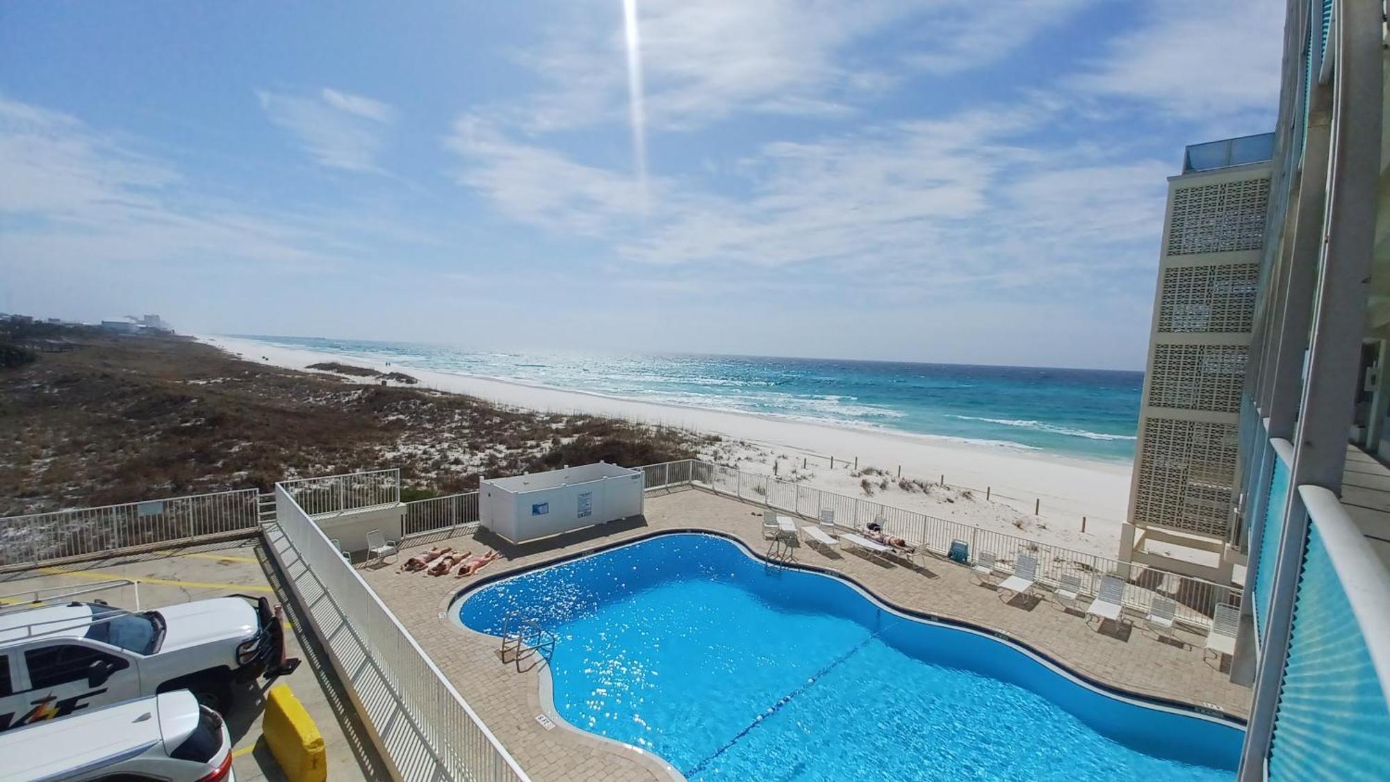 Aparthotel Couples Getaway, Honeymoon Sweet, Perfectly Cozy Front With Kitchen, Pool, Free Parking,check-in At Door Panama City Beach