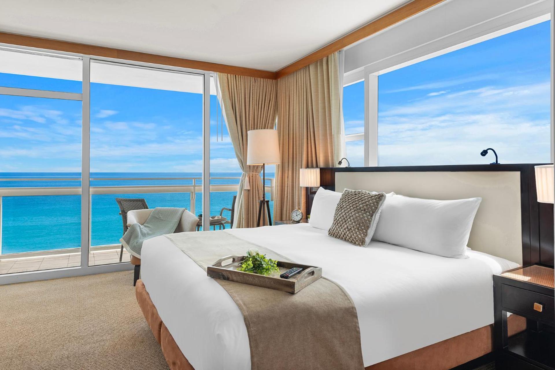2 Bedroom Private At Carillon Miami -522 *