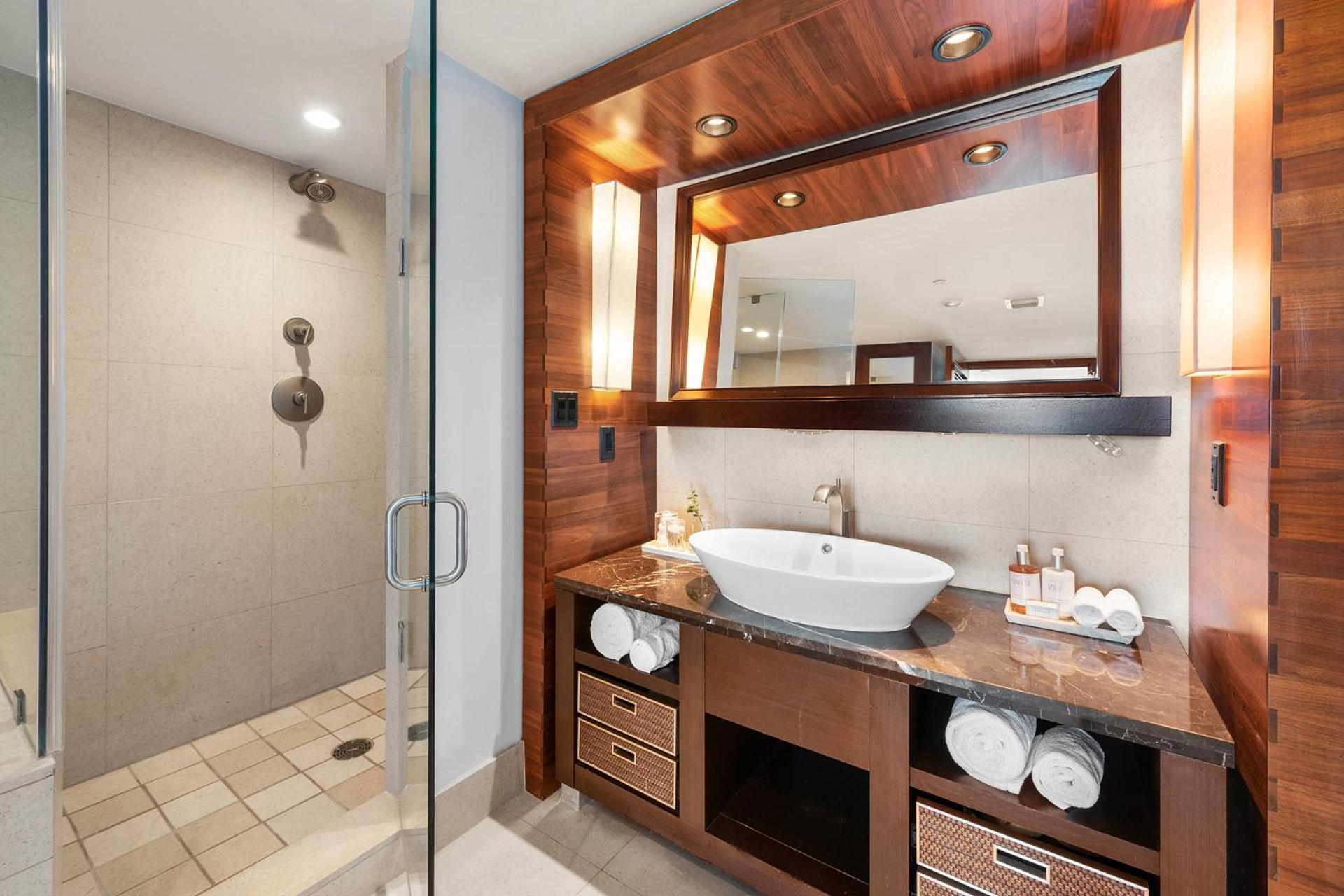 2 Bedroom Private At Carillon Miami -522 Aparthotel