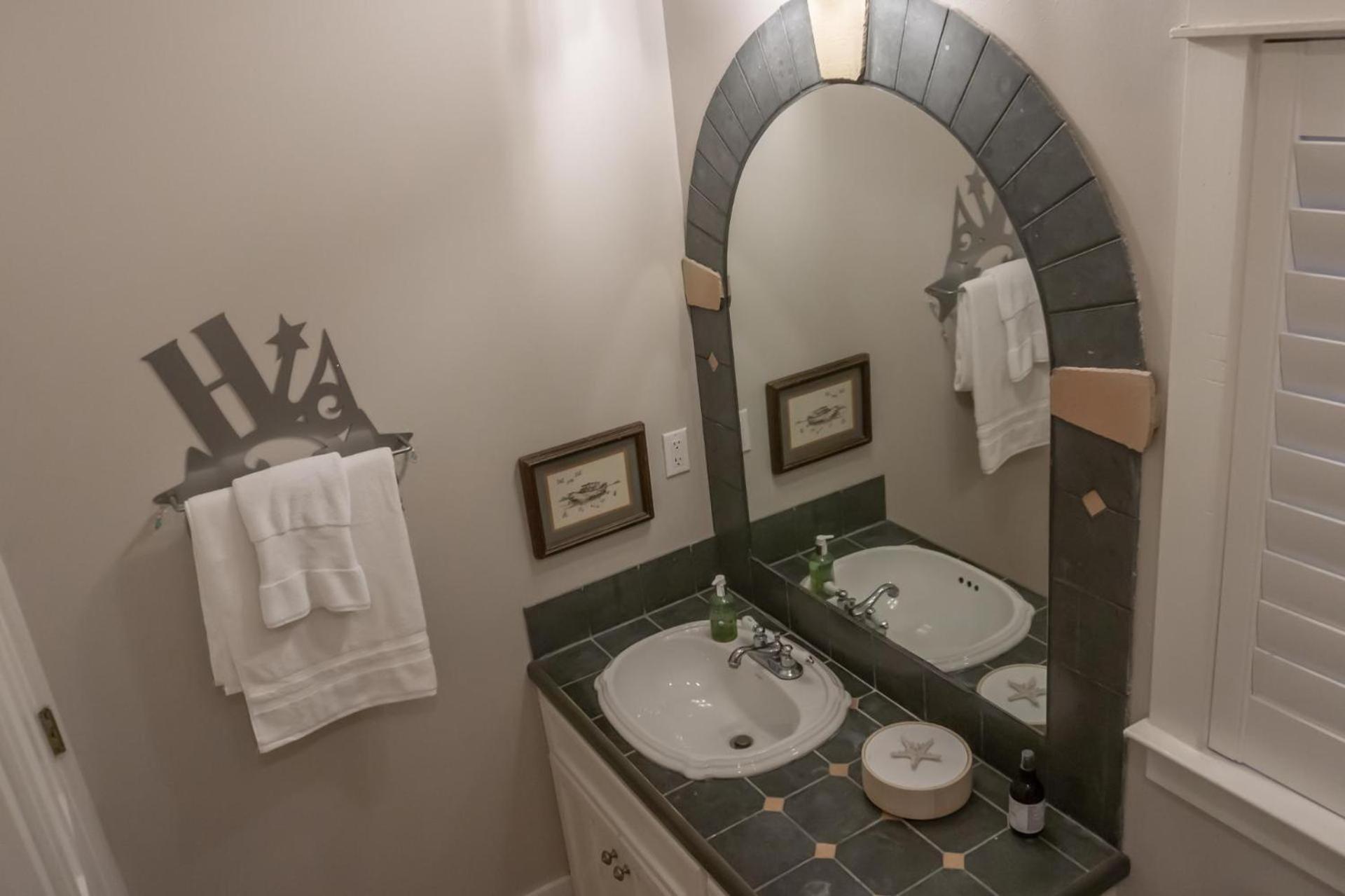 9 Rue Martine * Destin