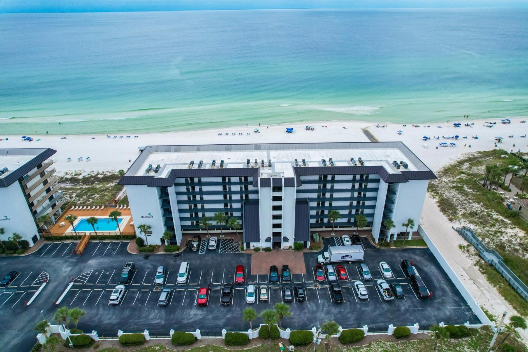 Edgewater Windward 508 - Newly Renovated Corner Condominium! Panama City Beach