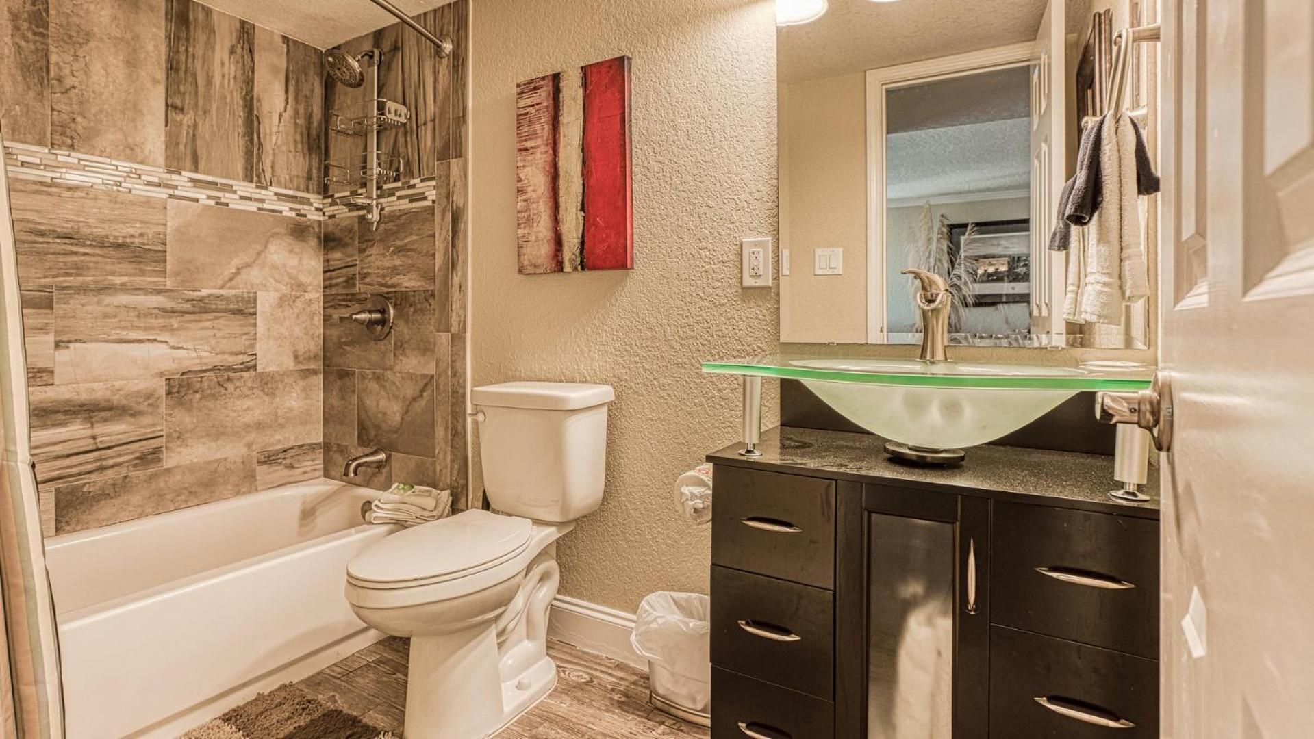Dolphin Point 402b - 2br On Isle Holiday home