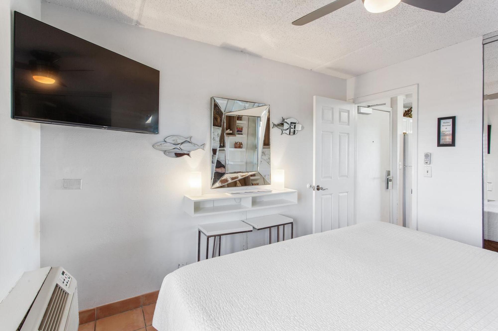 Beachers Hotel Crescent Beach