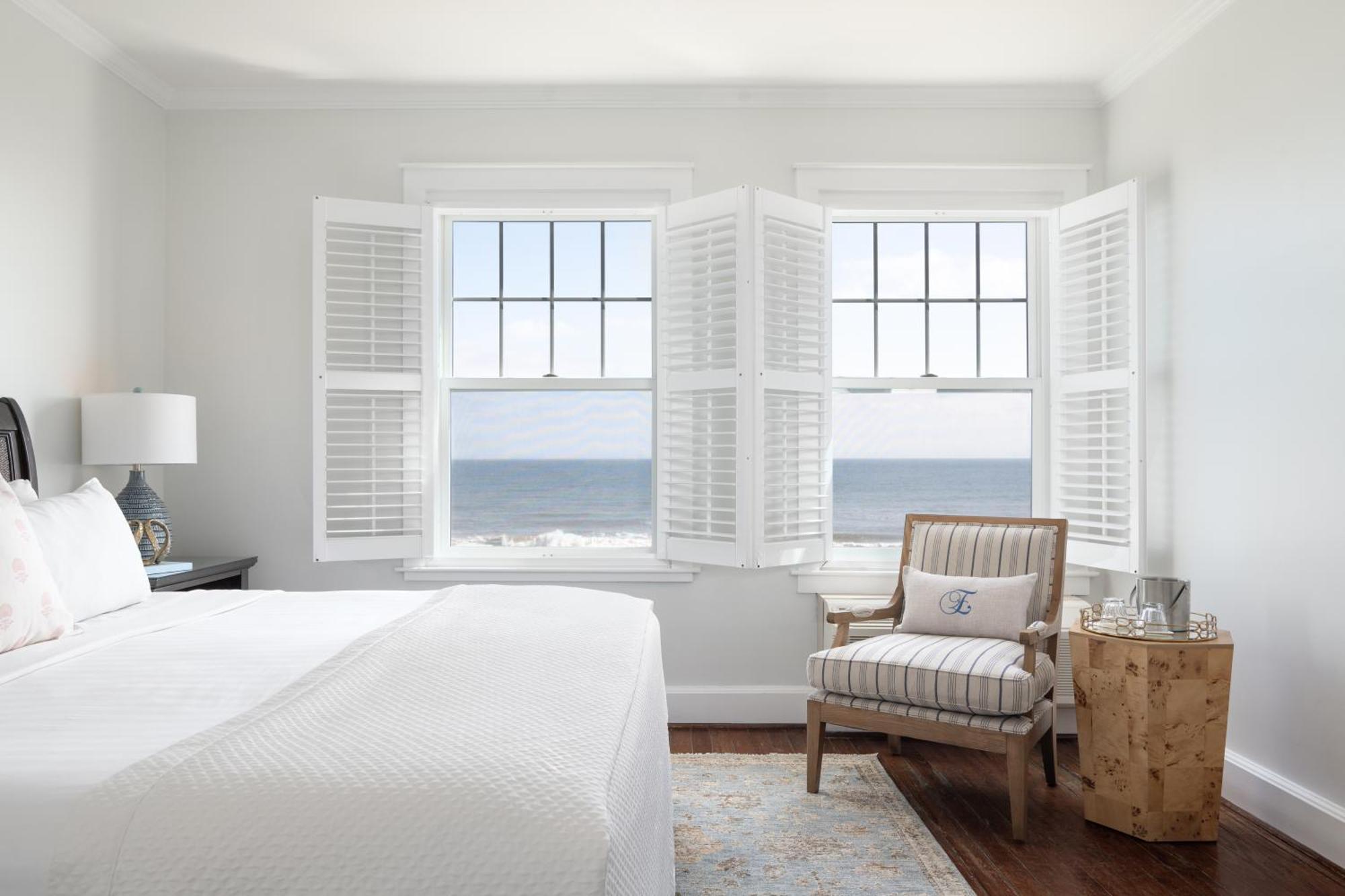 Elizabeth Pointe Hotel 3*