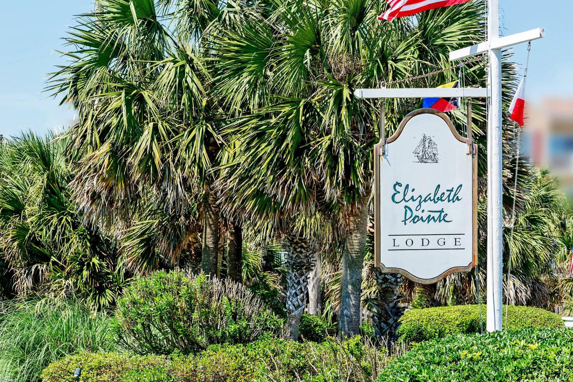 Hotel Elizabeth Pointe