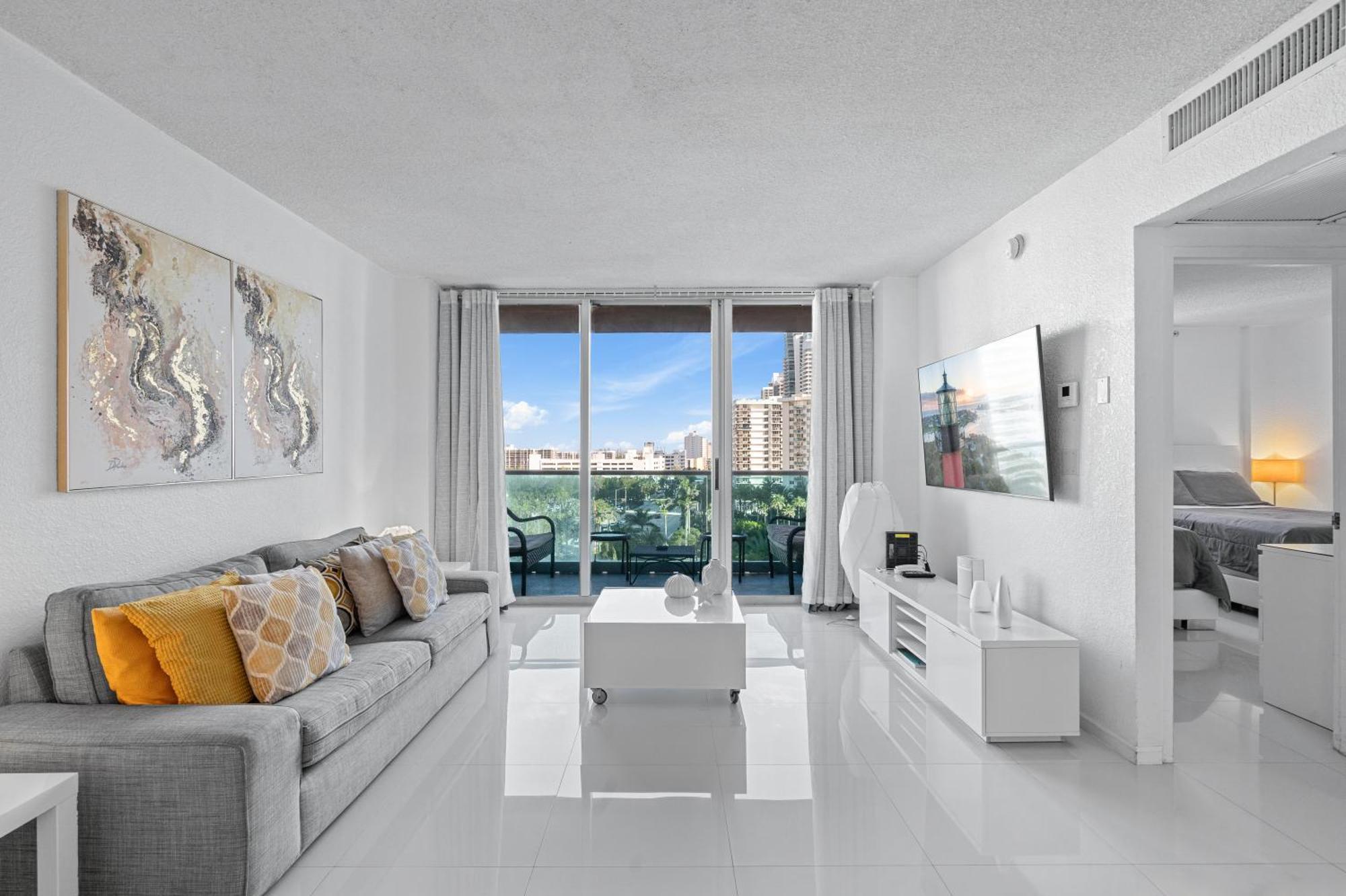 Great With Access Apartment