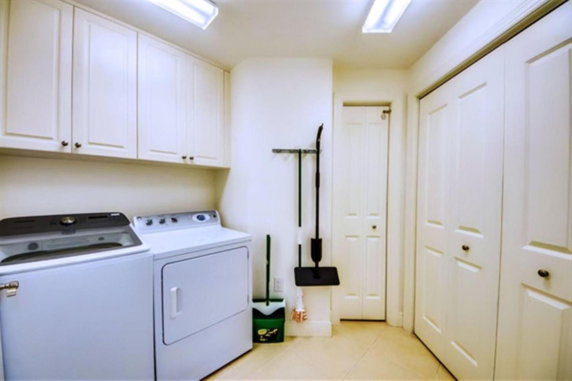 Vista Del Mar At Cape Harbour Marina, 10th Floor Luxury Condo, King Bed, Views! Aparthotel *