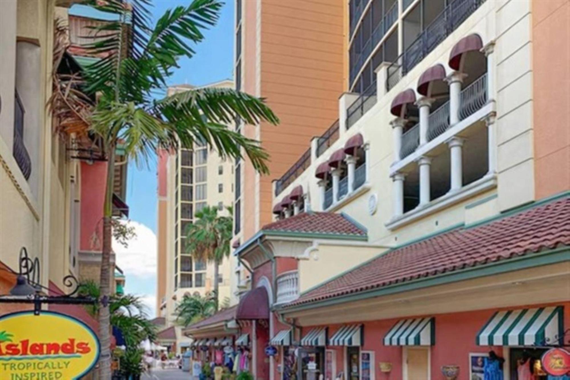 Aparthotel Vista Del Mar At Cape Harbour Marina, 10th Floor Luxury Condo, King Bed, Views! Cape Coral