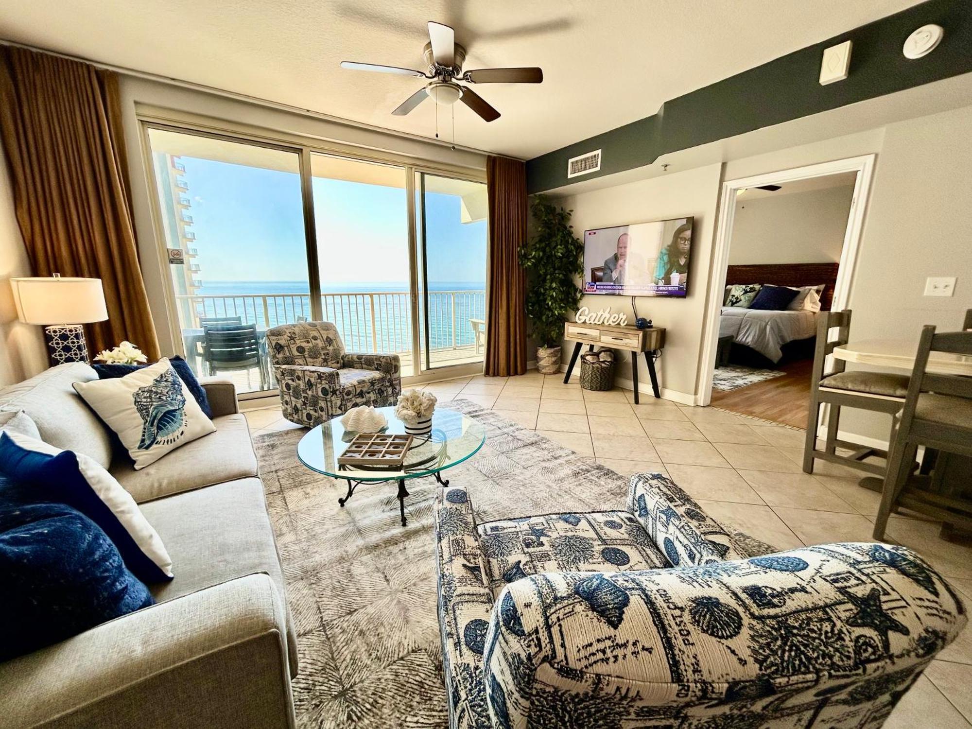 Amazing Views! Great Beachfront Panama Aparthotel *