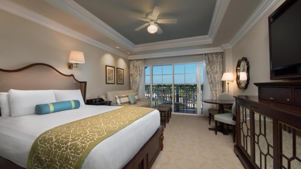 Resort Disney's Grand Floridian And 4*