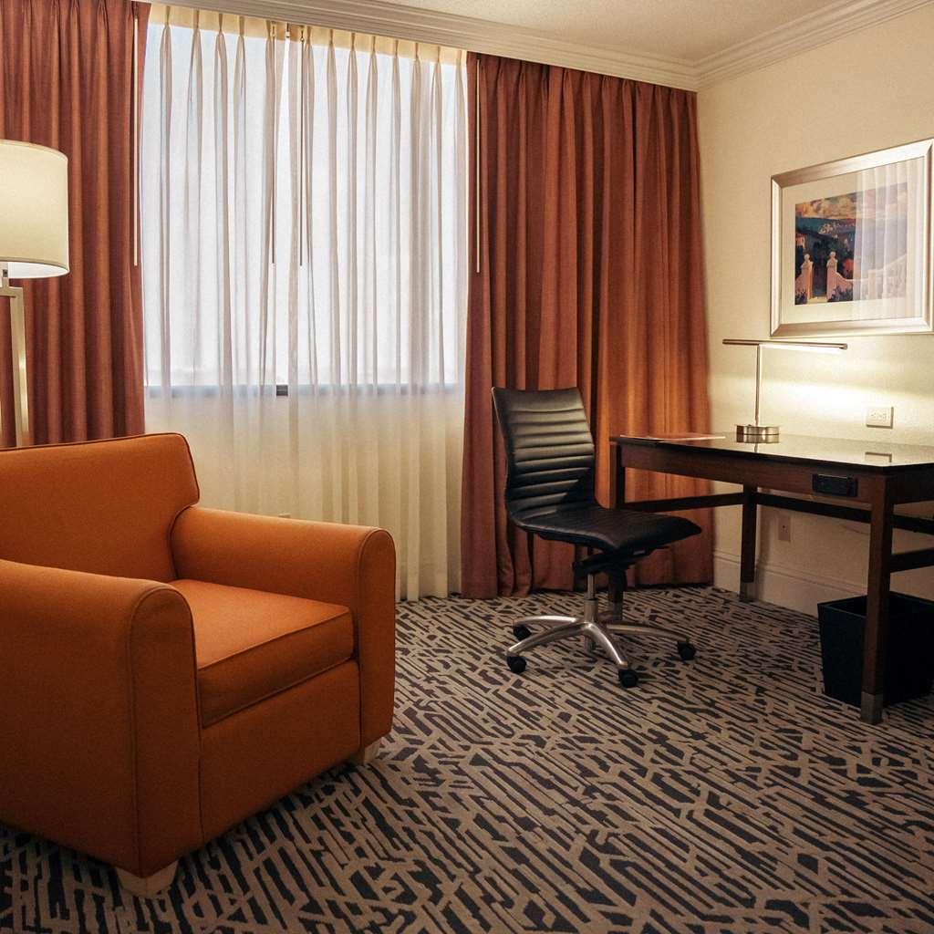 Hilton Palm Pbi Hotel 3*