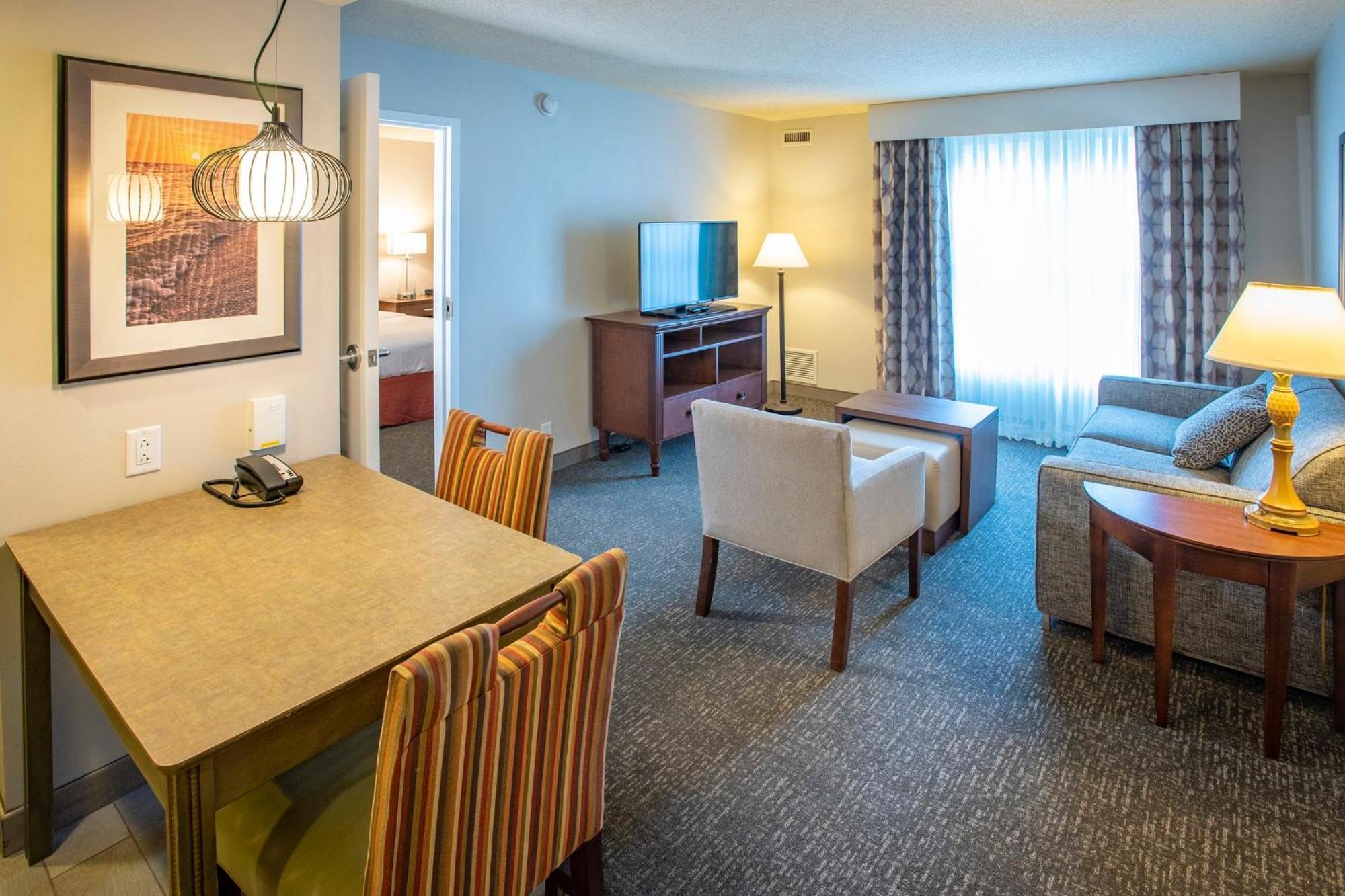 Hotel Pensacola Suites Hotel