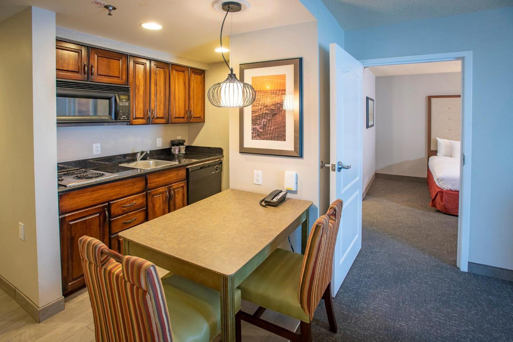 Hotel Pensacola Suites Hotel