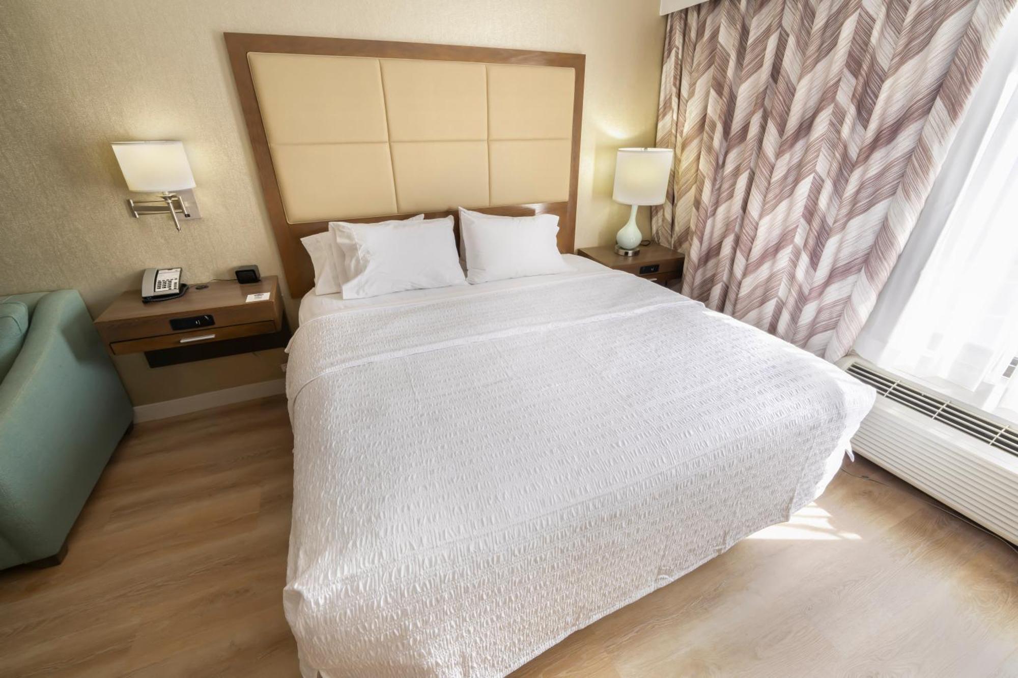 Hampton South/i-95 At Jtb Hotel 3*