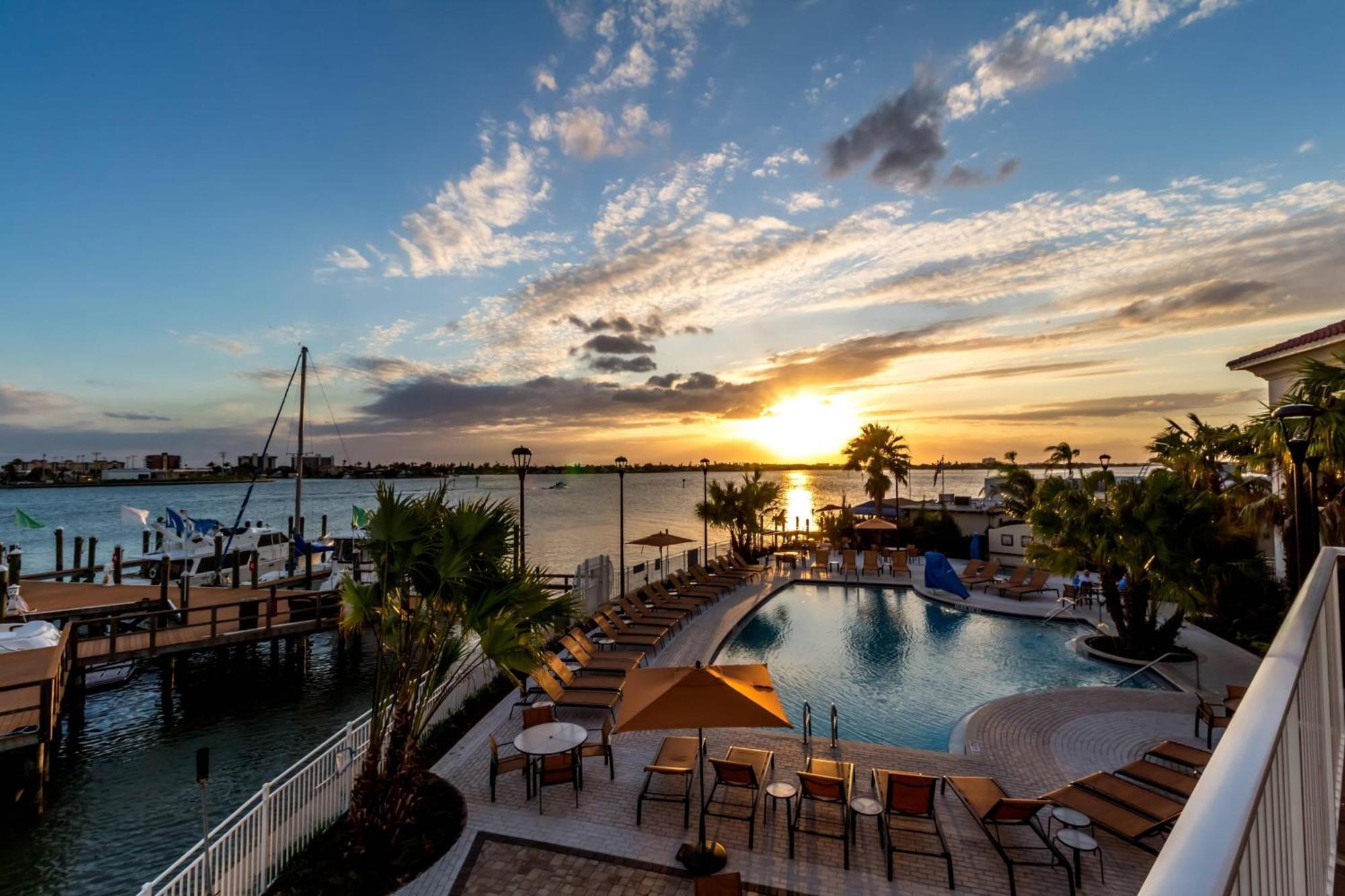 Courtyard By Marriott St. Petersburg Clearwater/madeira