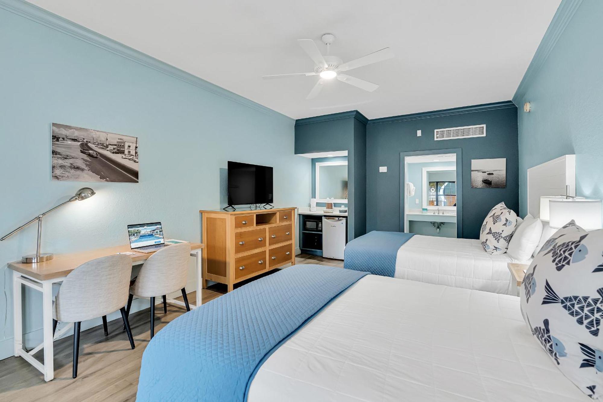 Beachside 3*