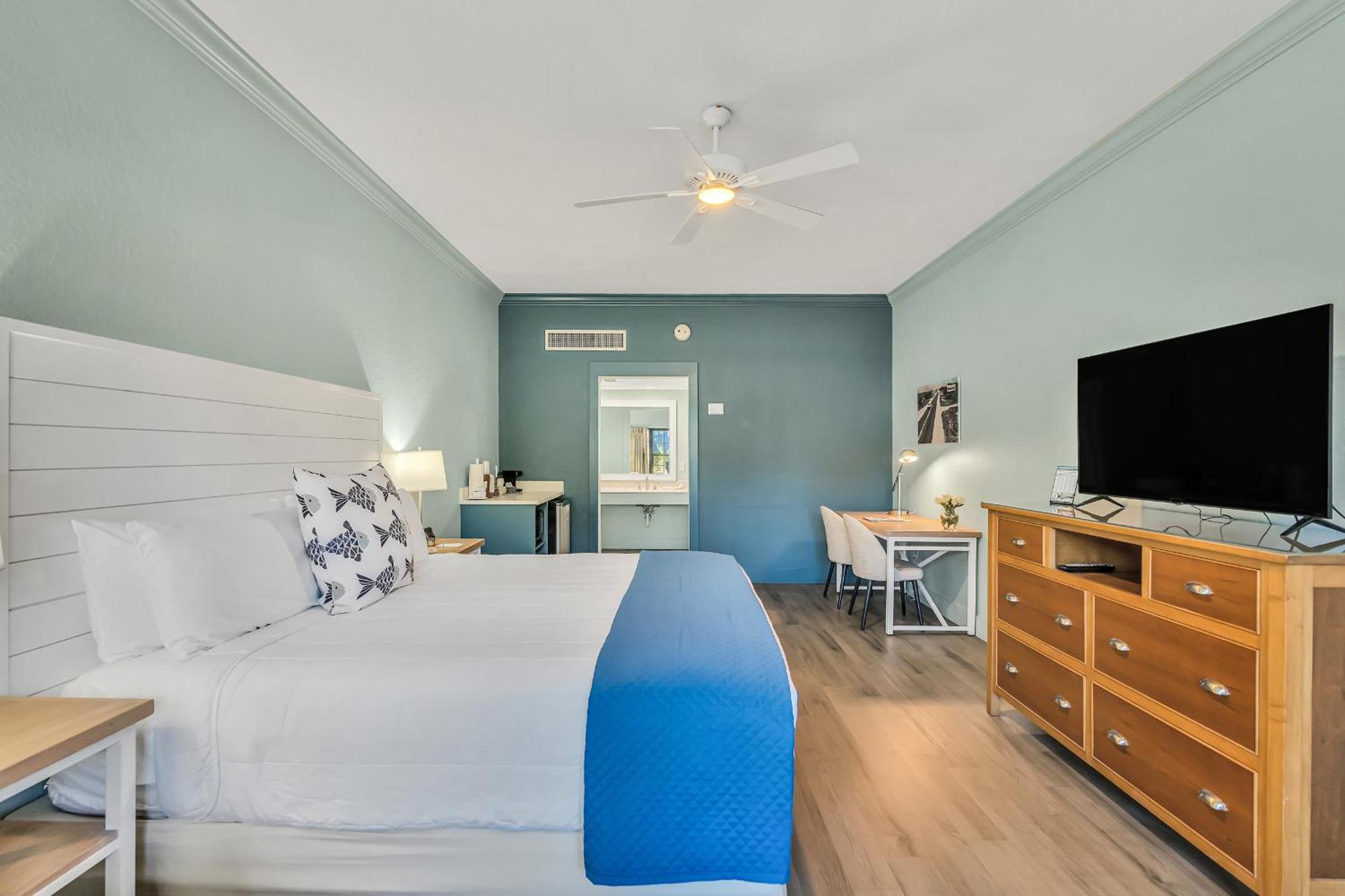 Beachside 3* Destin