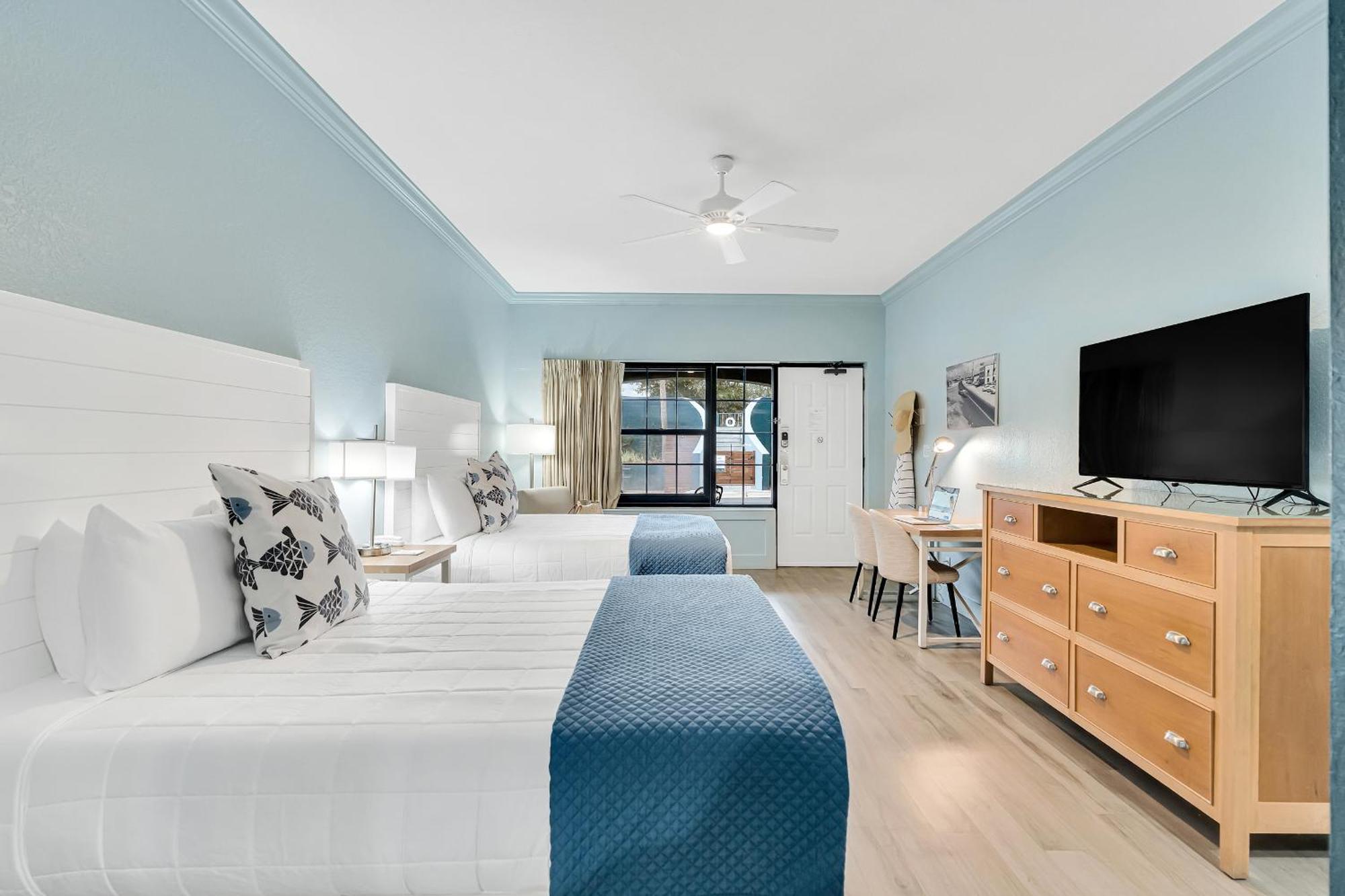 Beachside 3* Destin